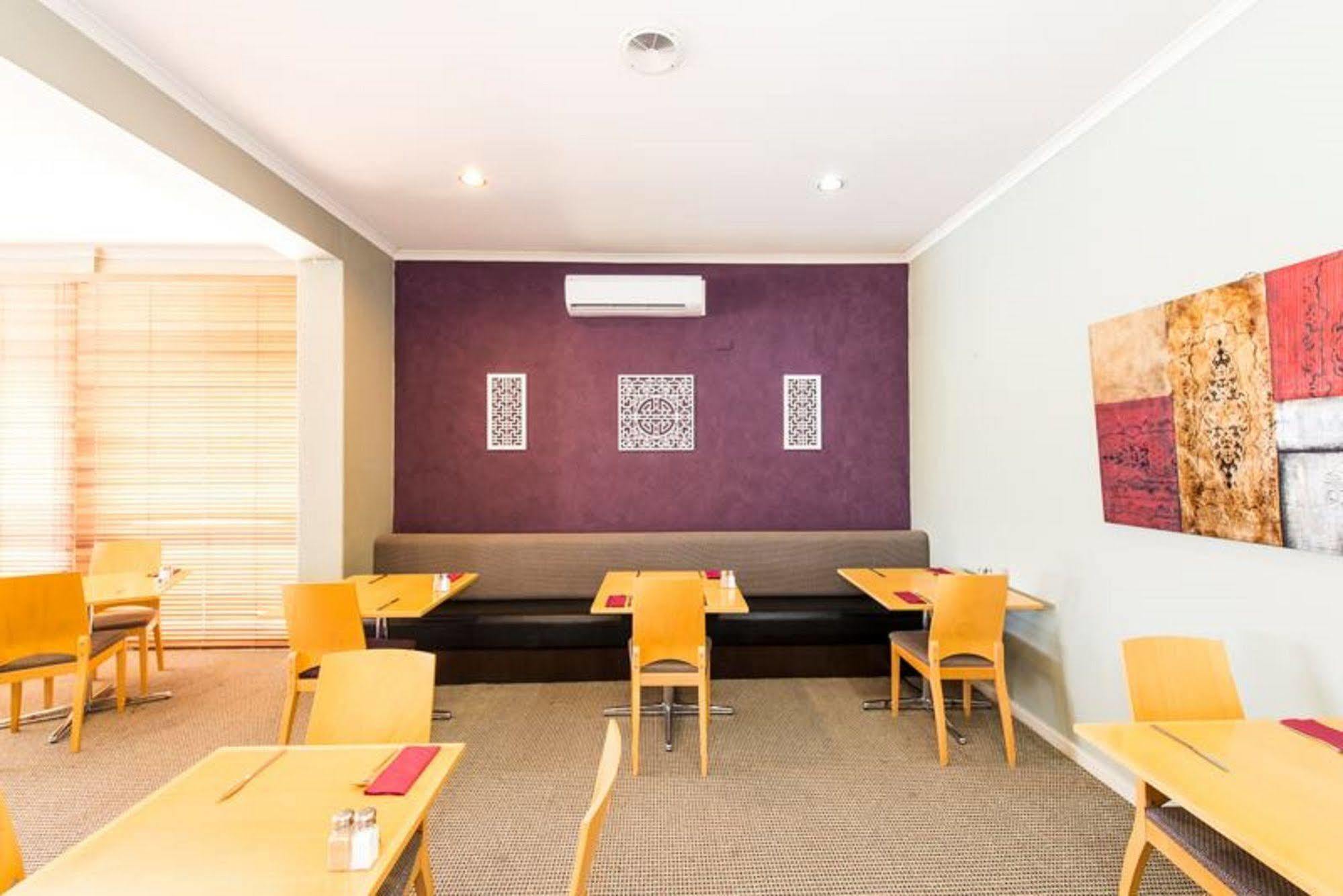 Ibis Styles Geraldton Hotel Bagian luar foto